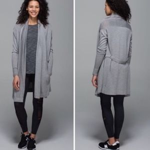 LULULEMON / 10 / Women's Satnam Tie Wrap Split Sides Cardigan Sweater - Grey